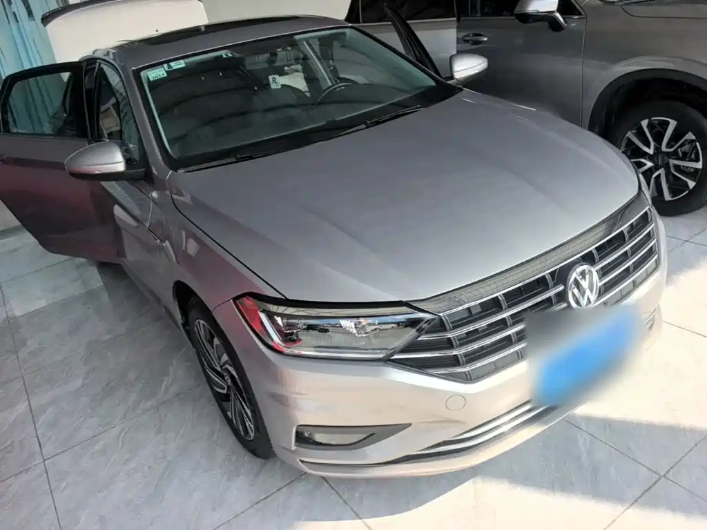 Volkswagen Sagitar 2021