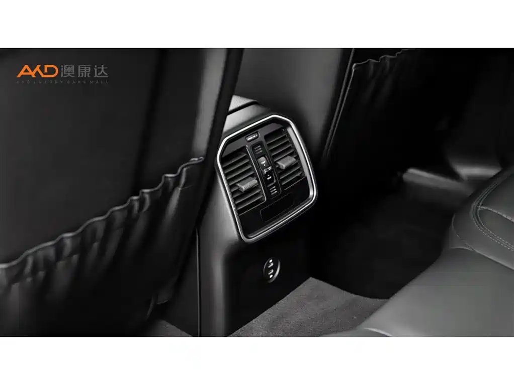 Porsche Macan 2022 — фото 9