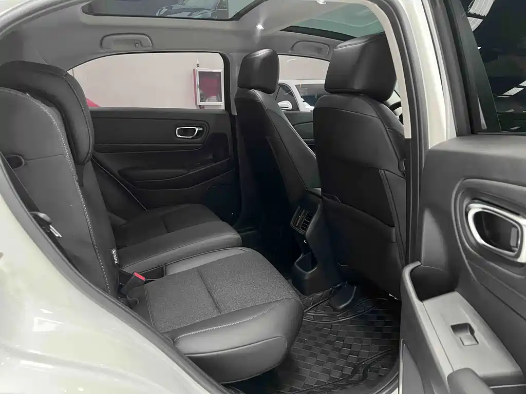 Honda Vezel 2023 — фото 13