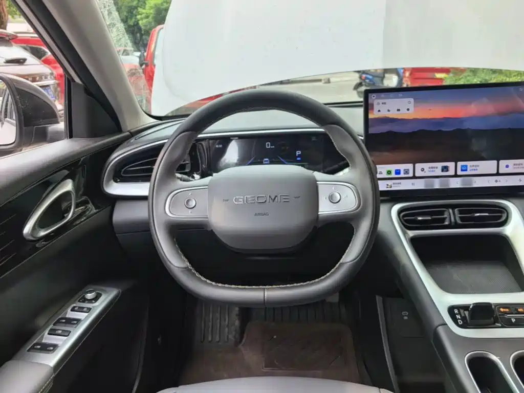 Geely Galaxy Starwish 2026 — фото 11