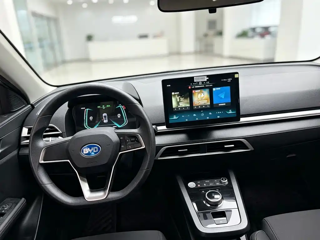 BYD e2 2022