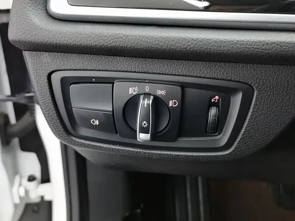 BMW 1 Series 2020 — фото 21