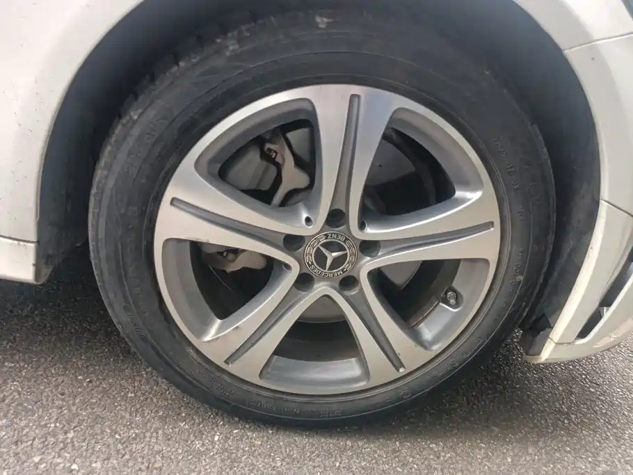 Mercedes-Benz C-Class 2021