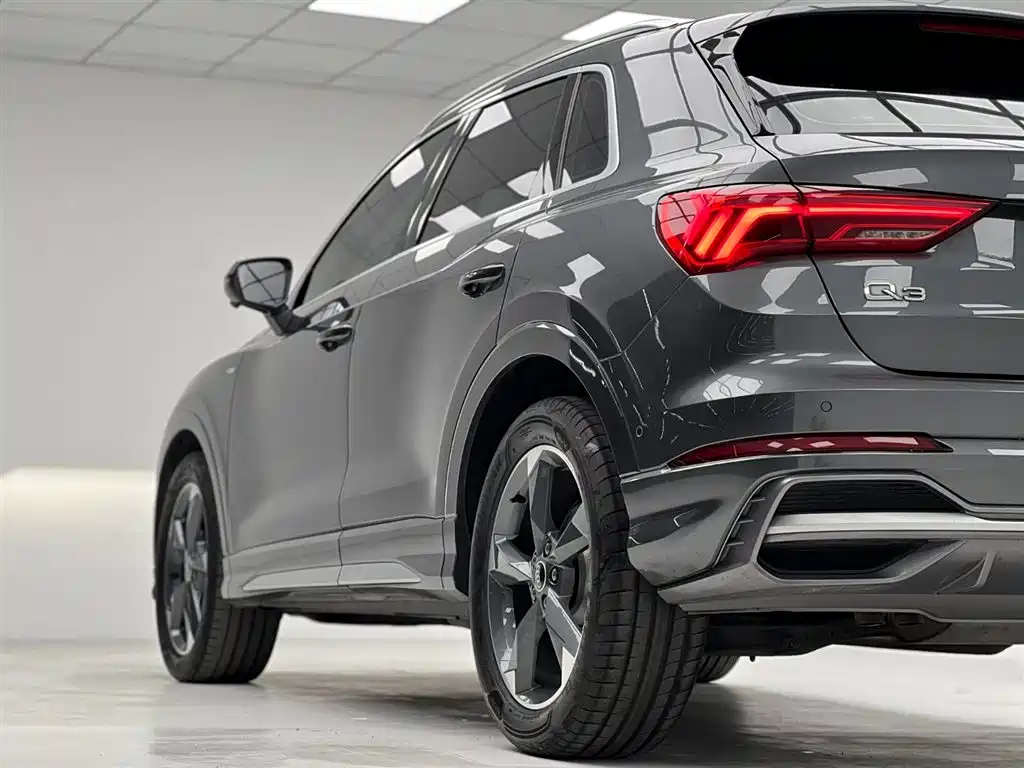 Audi Q3 2022 — фото 10