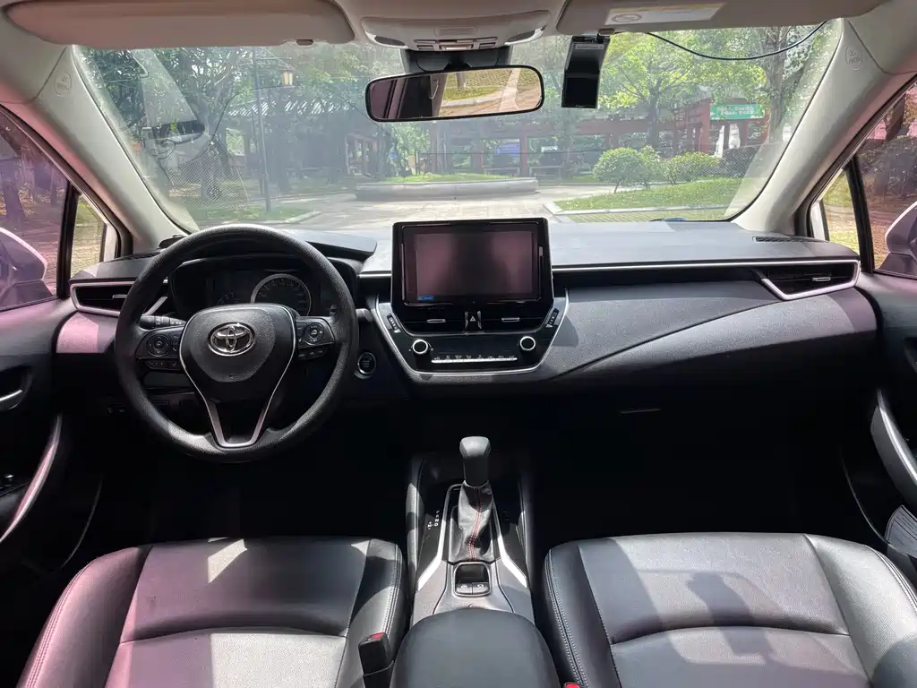 Toyota Corolla 2021 — фото 16