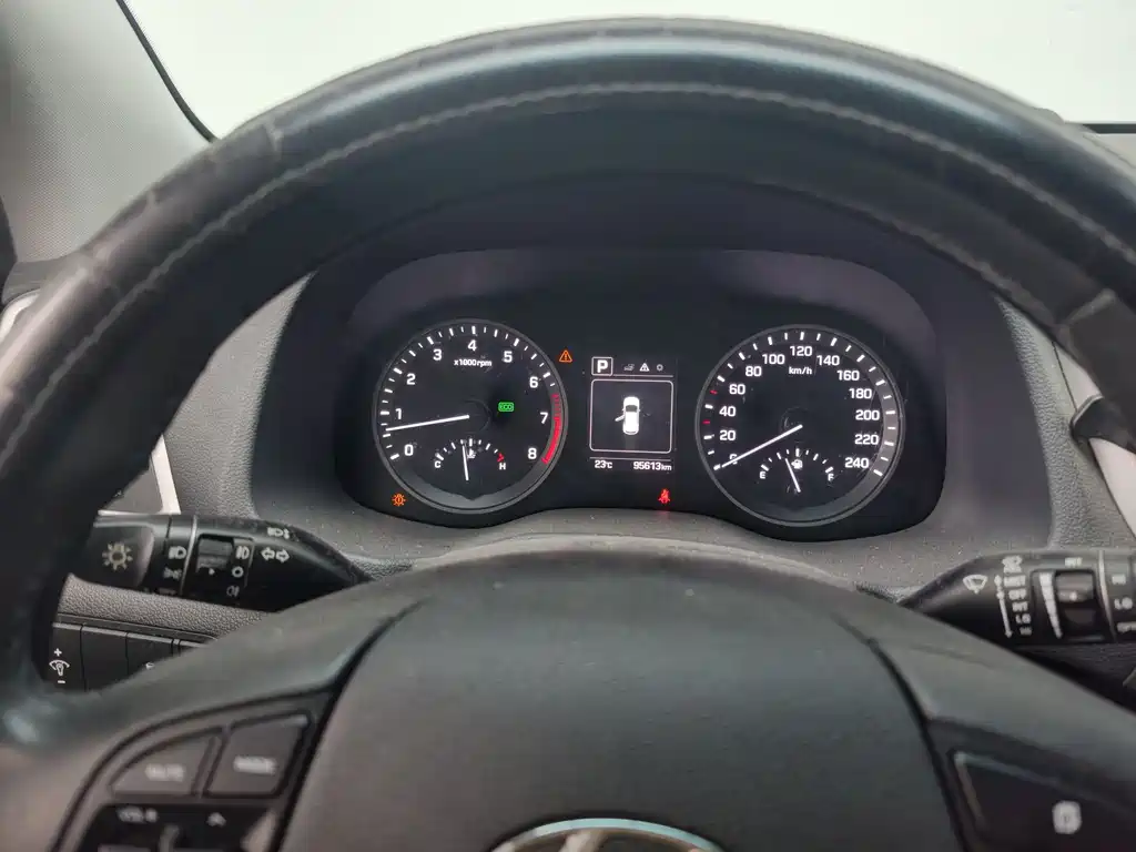 Hyundai Tucson 2016 — фото 15
