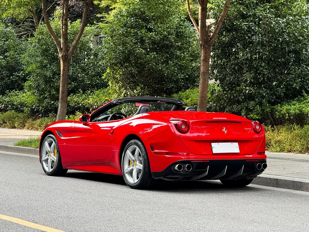 Ferrari California T 2015 — фото 11