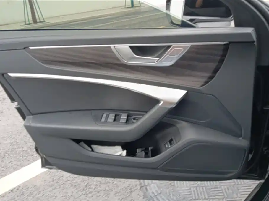 Audi A6L 2024