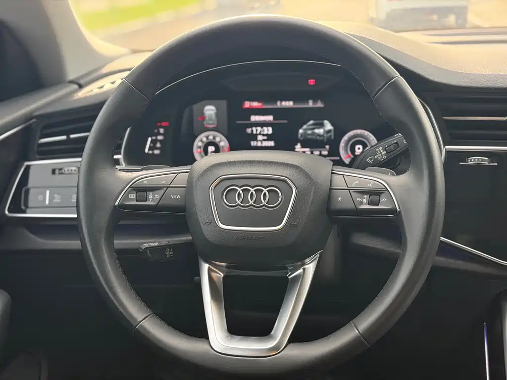 Audi Q8 2021 — фото 12