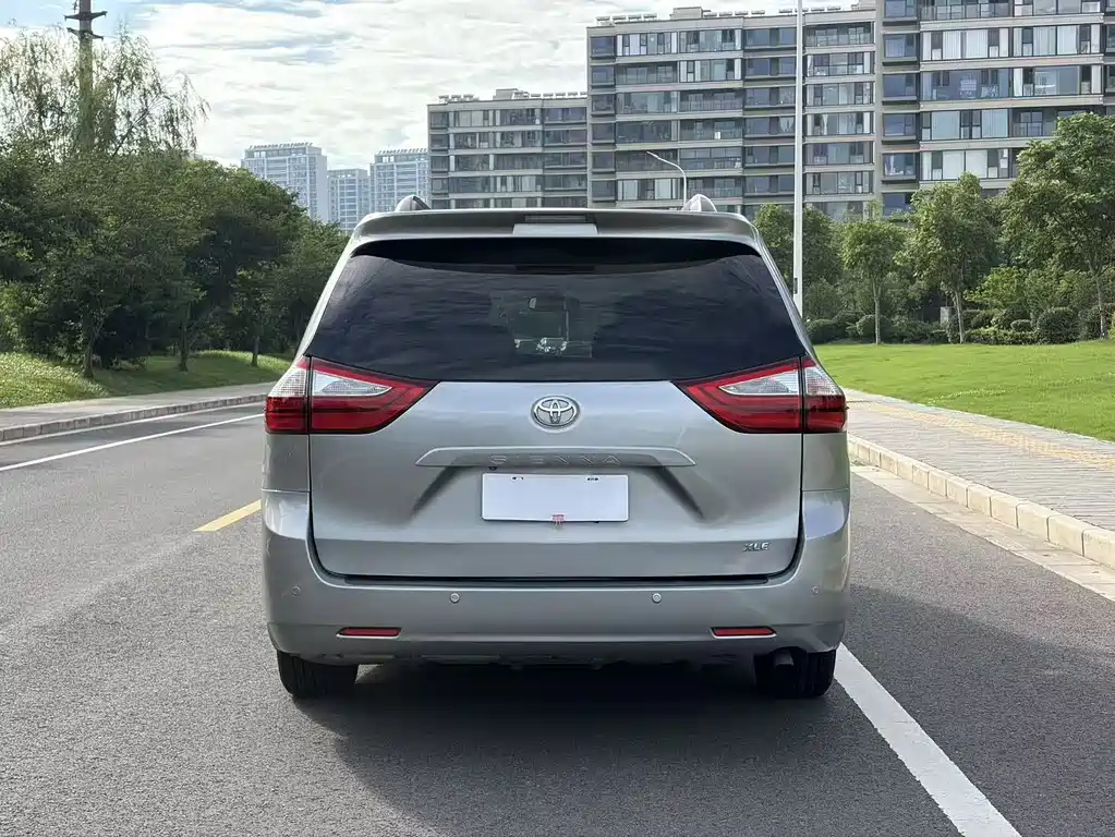 Toyota Sienna 2017