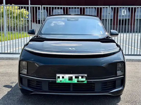 Li Auto L8 2023