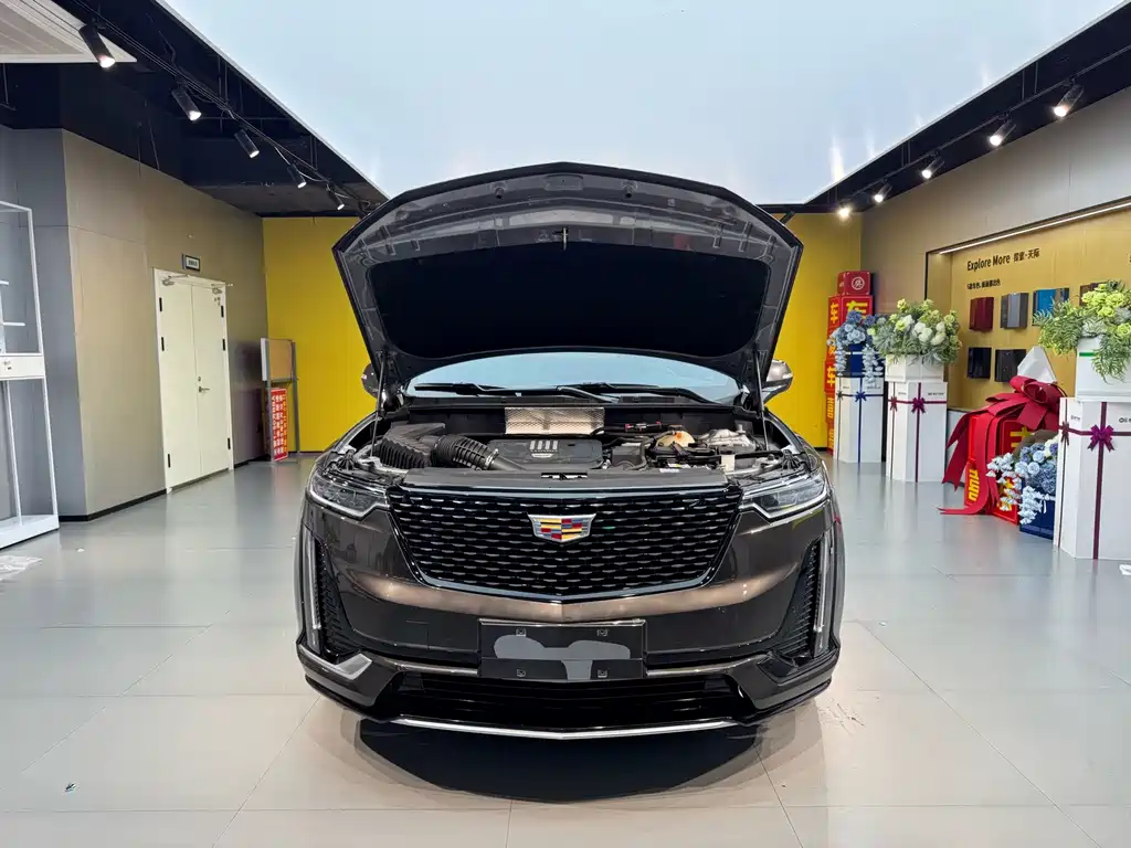 Cadillac XT6 2023 — фото 13