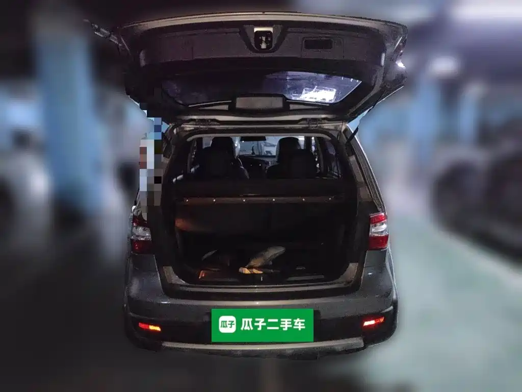 Nissan Livina 2014 — фото 16