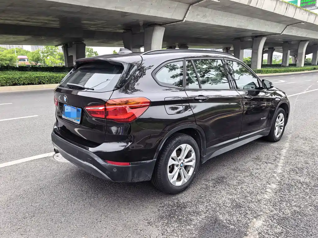 BMW X1 2017 — фото 17
