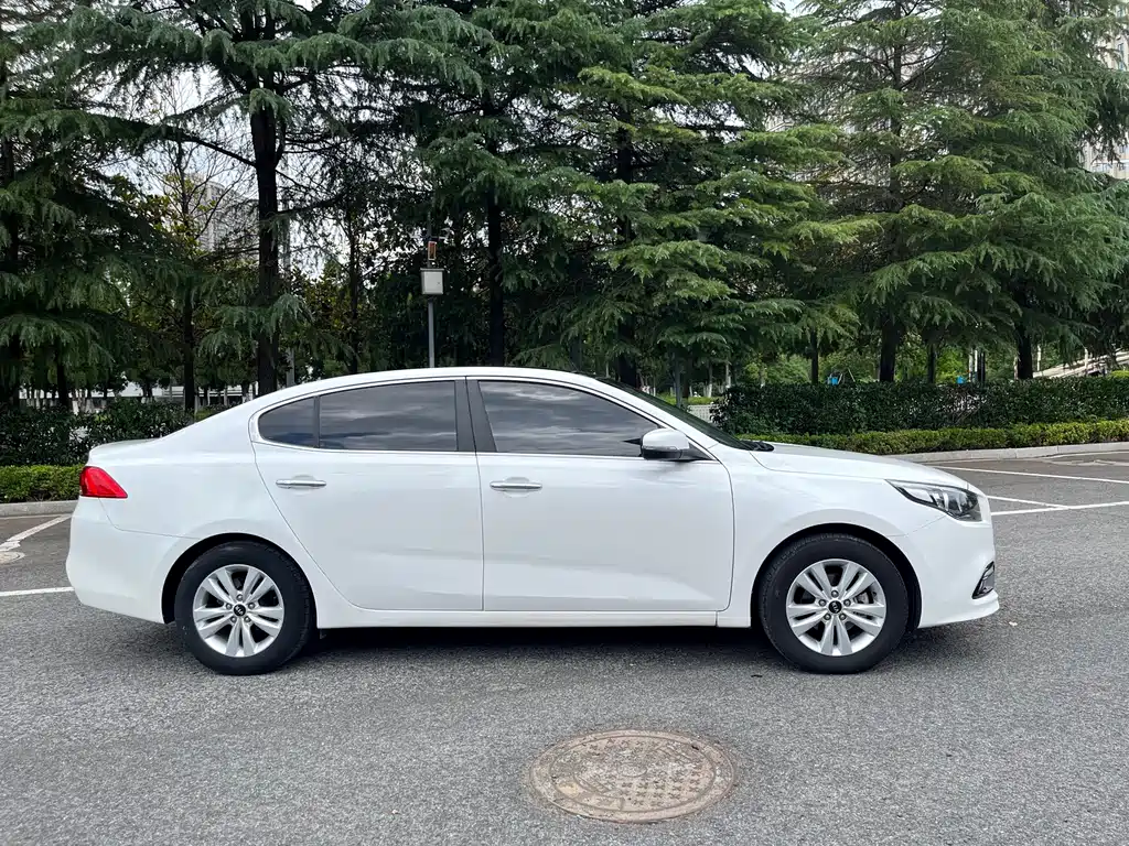 Kia K4 2015 — фото 15