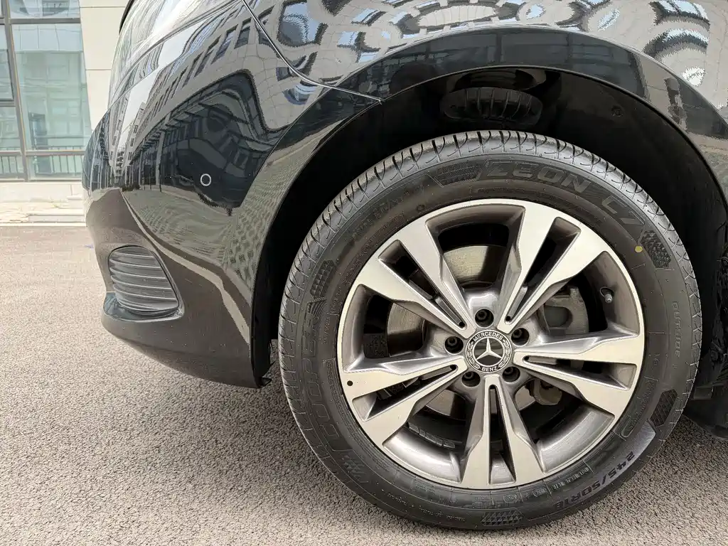 Mercedes-Benz V-Class 2019 — фото 12