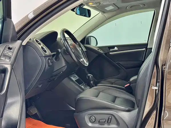 Volkswagen Tiguan 2015