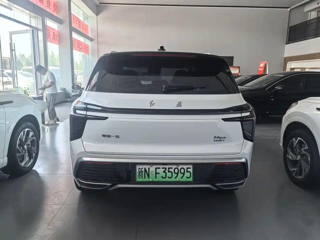 Hongqi HS3 PHEV 2025 — фото 8