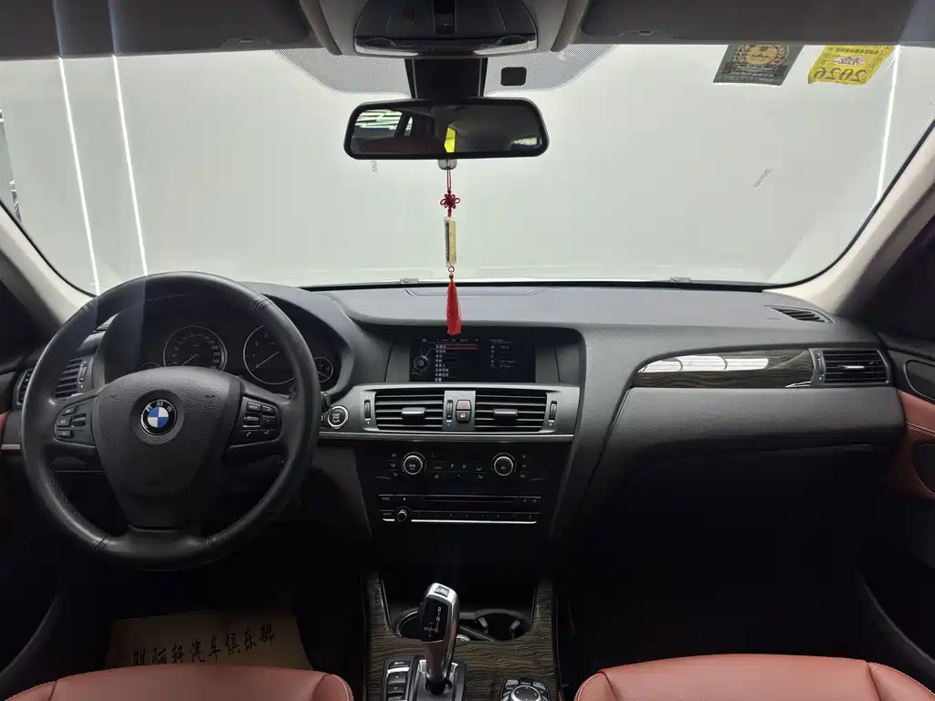 BMW X3 2013 — фото 15