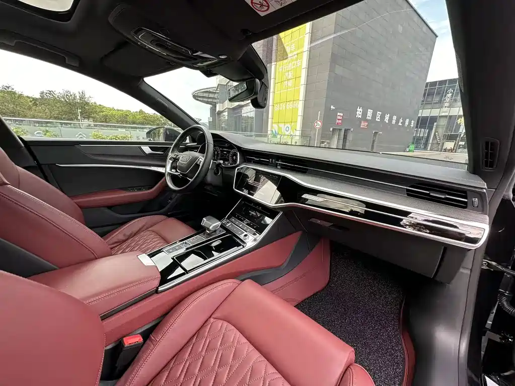 Audi A7L 2023 — фото 33