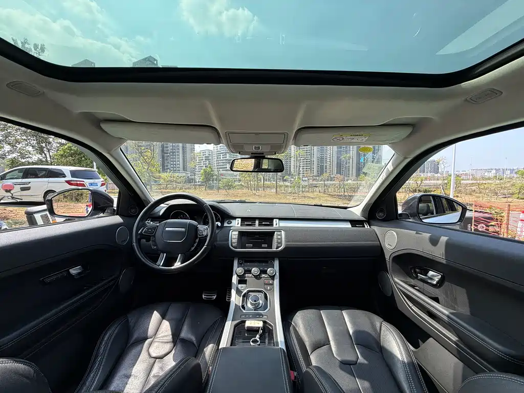 Land Rover Evoque 2015 — фото 14