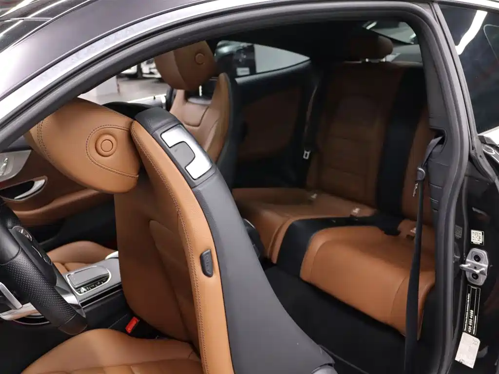 Mercedes-Benz C-Class 2022 — фото 18
