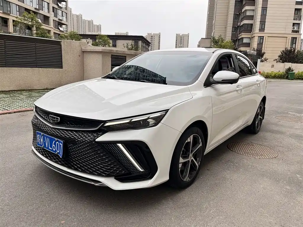Geely Emgrand L 2022