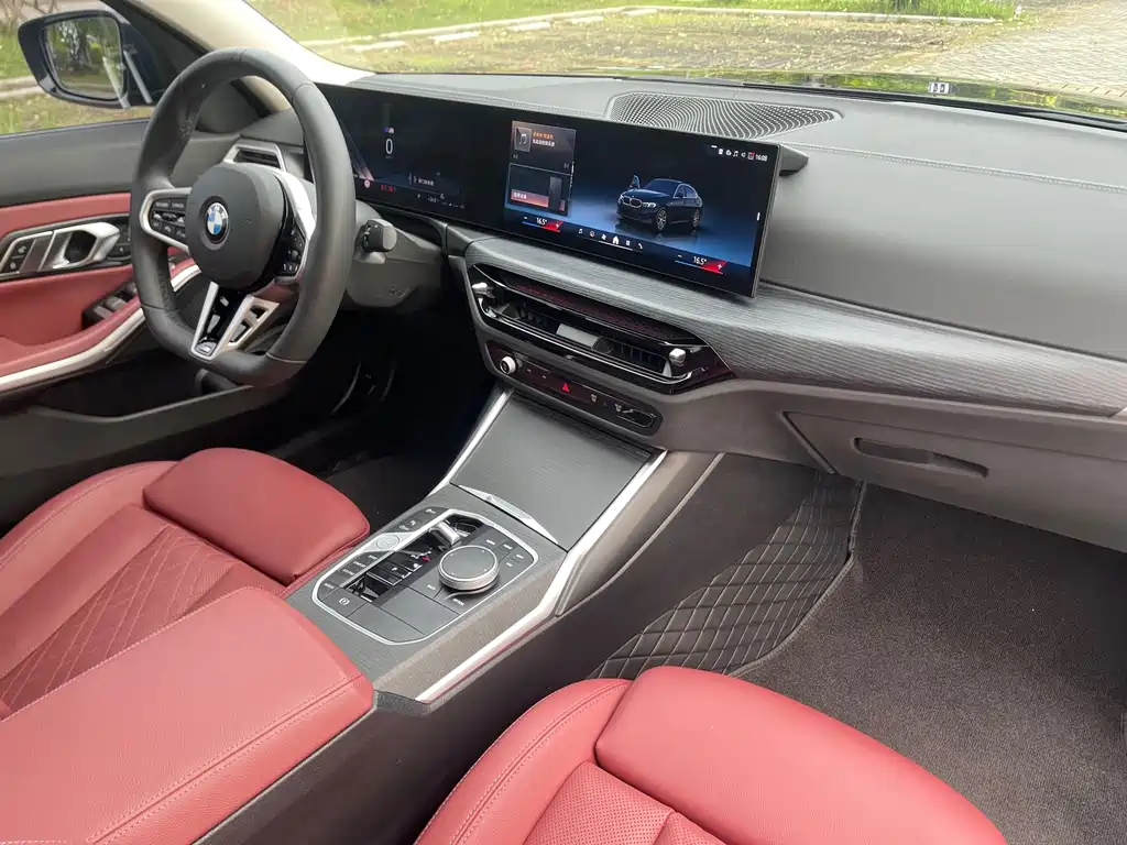 BMW 3 Series 2025 — фото 15