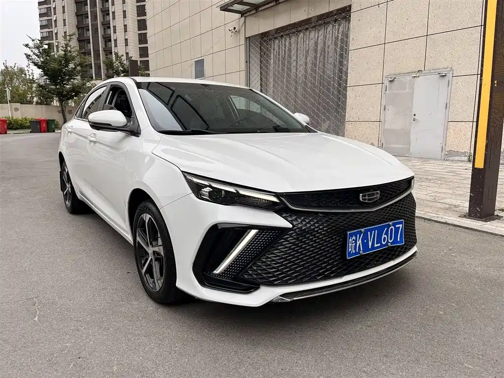 Geely Emgrand L 2022