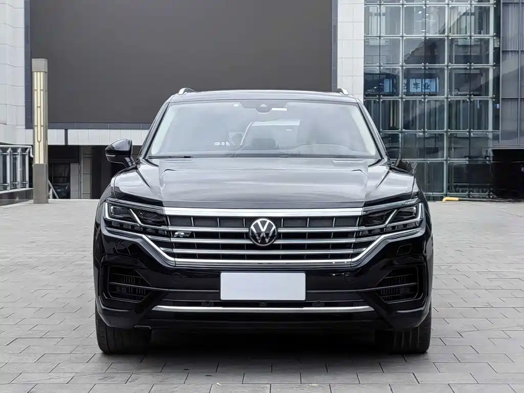 Volkswagen Touareg 2021 — фото 2
