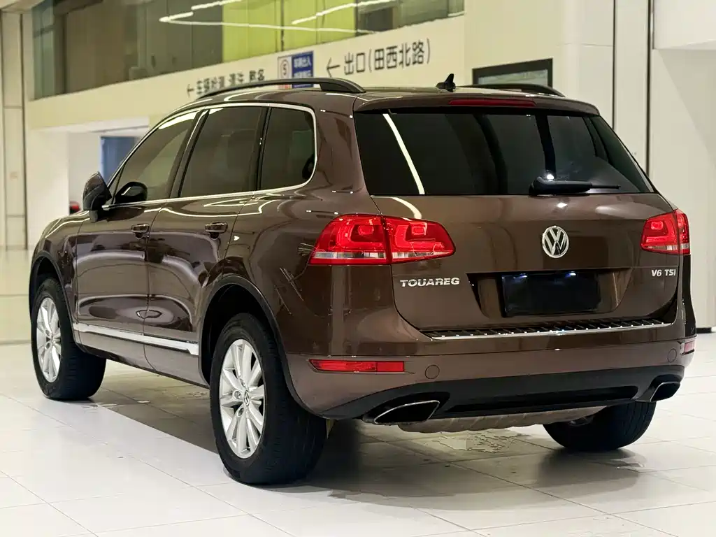 Volkswagen Touareg 2014 — фото 8