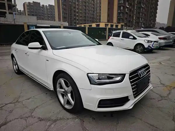 Audi A4L 2016