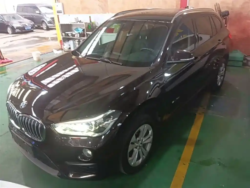 BMW X1 2017 — фото 1