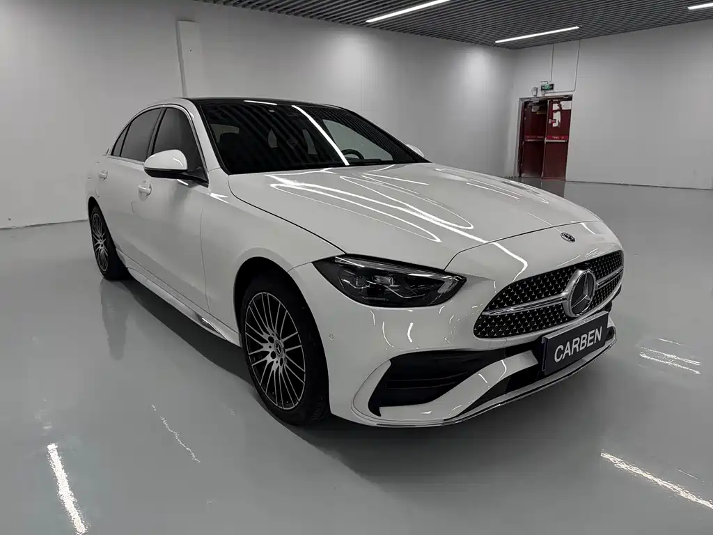 Mercedes-Benz C-Class 2023 — фото 3