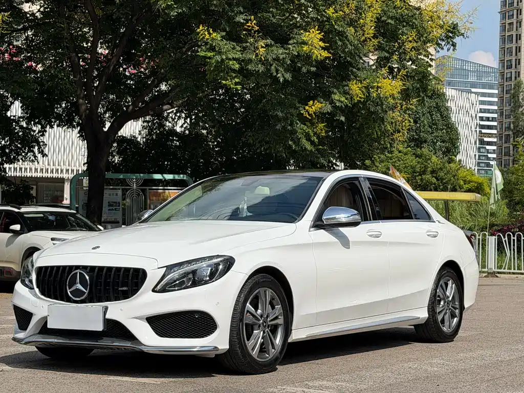 Mercedes-Benz C-Class 2020