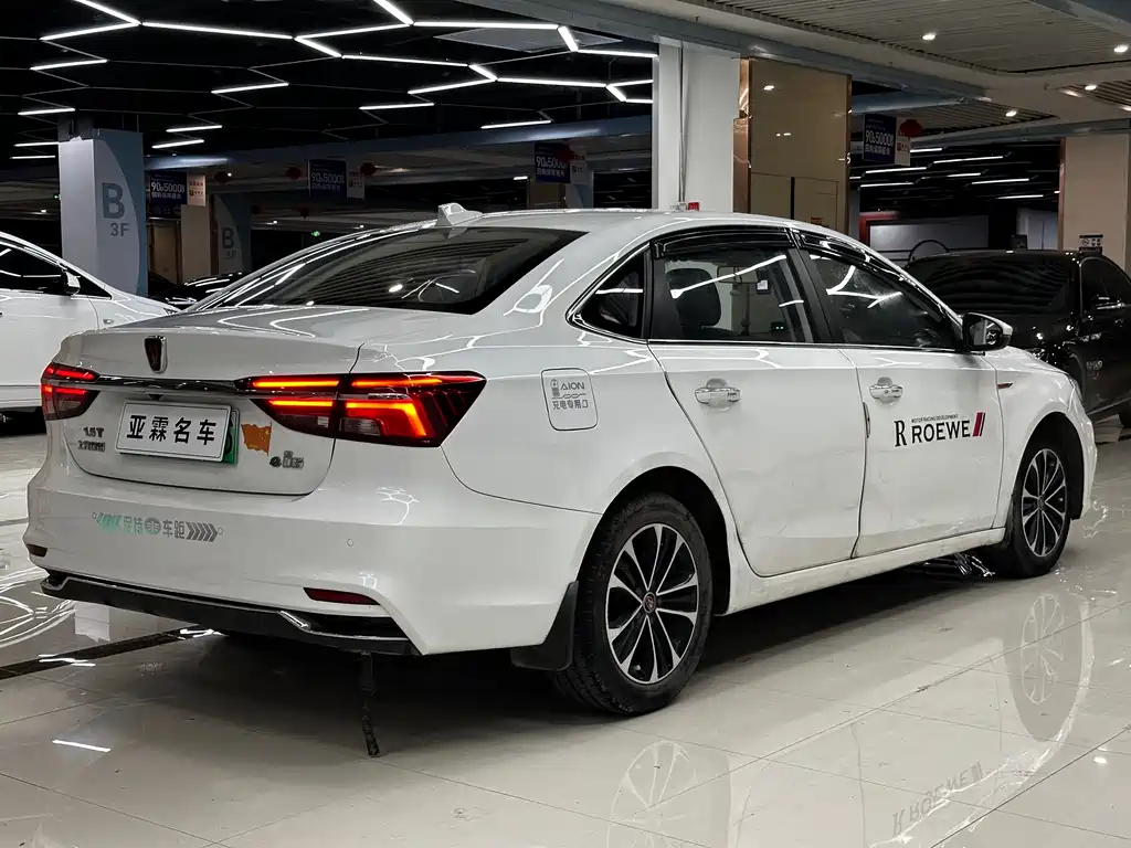 Roewe i6 New Energy 2020 — фото 9