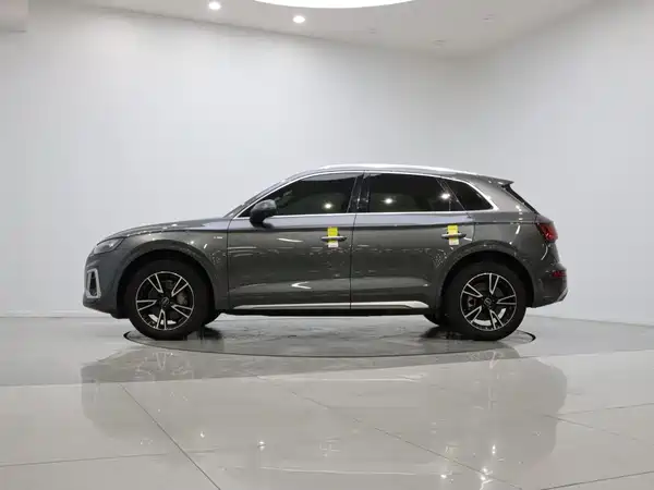 Audi Q5L 2022