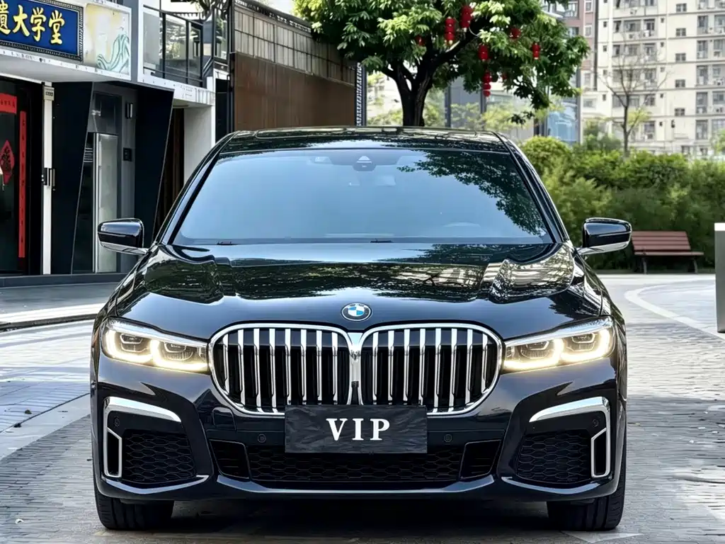 BMW 7 Series 2021 — фото 1