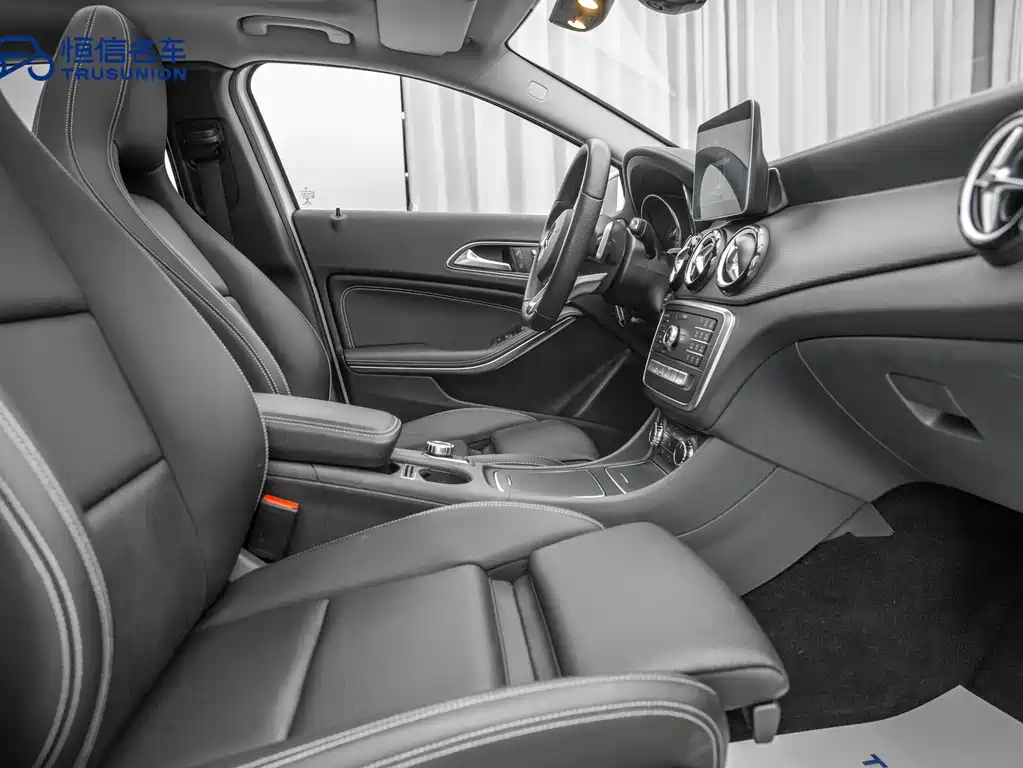 Mercedes-Benz GLA 2019 — фото 12