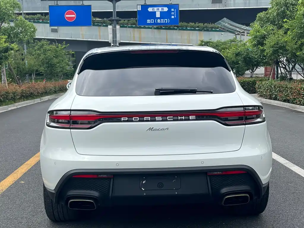 Porsche Macan 2022 — фото 15