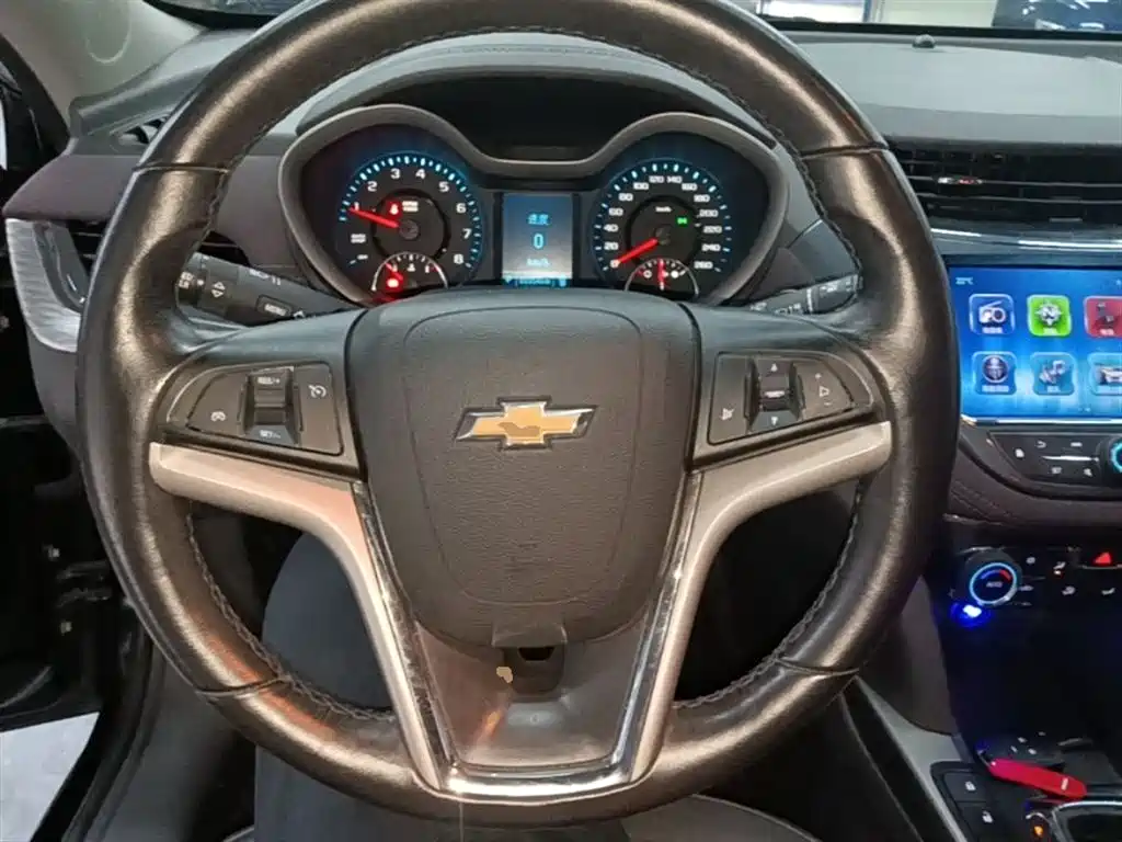 Chevrolet Malibu 2018 — фото 11