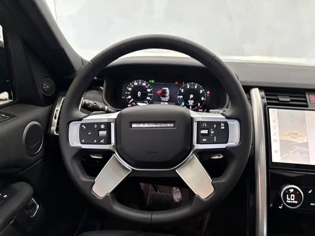 Land Rover Discovery 2026 — фото 13
