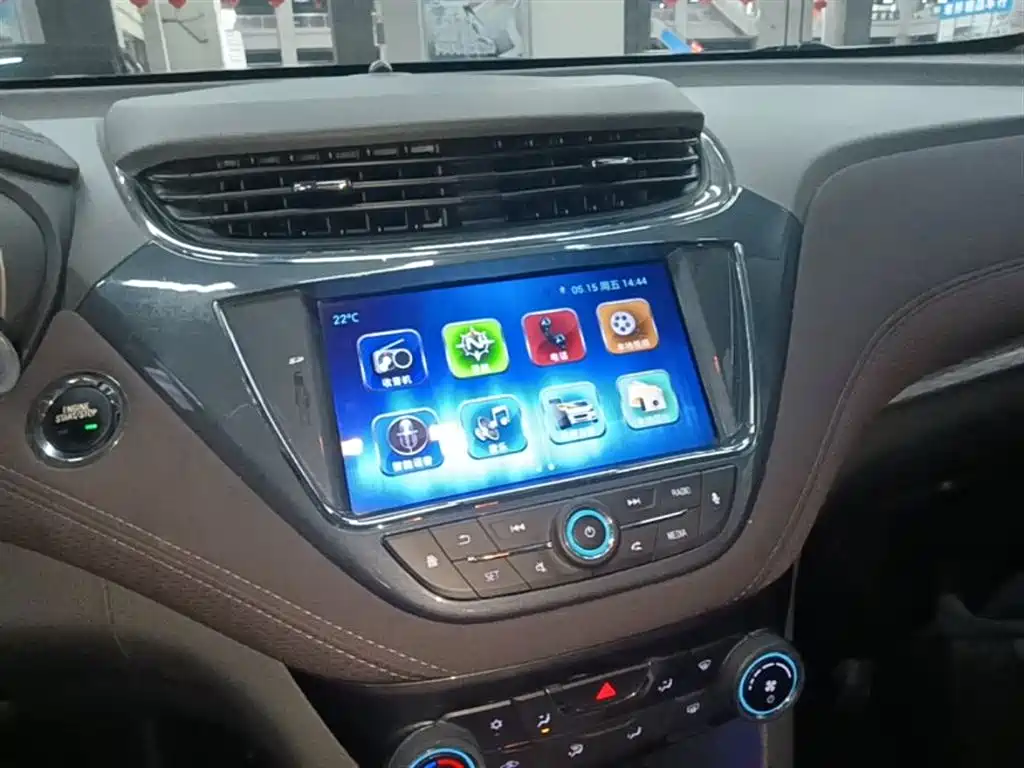 Chevrolet Malibu 2018 — фото 13