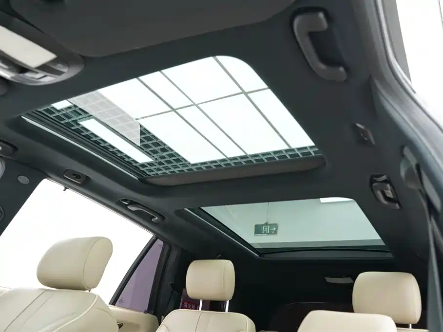 Mercedes-Benz R-Class 2015 — фото 20