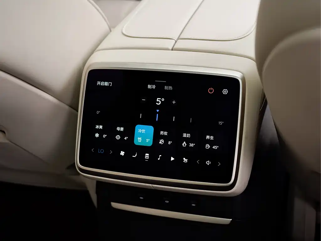 ONVO L90 2025 — фото 16
