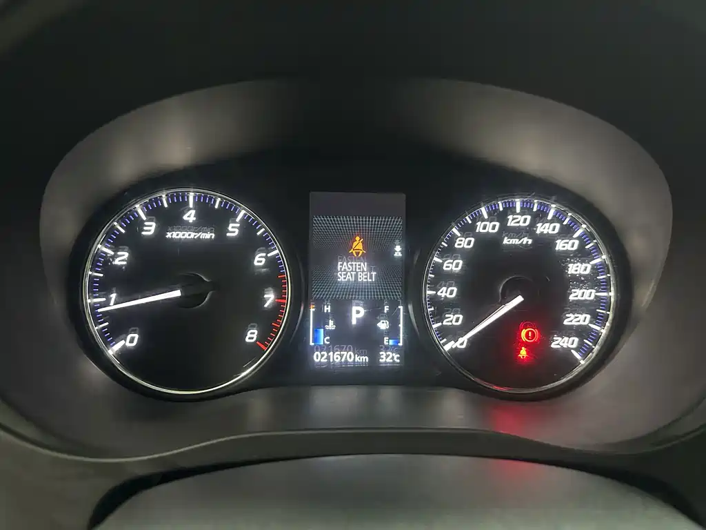 Mitsubishi Outlander 2021 — фото 10