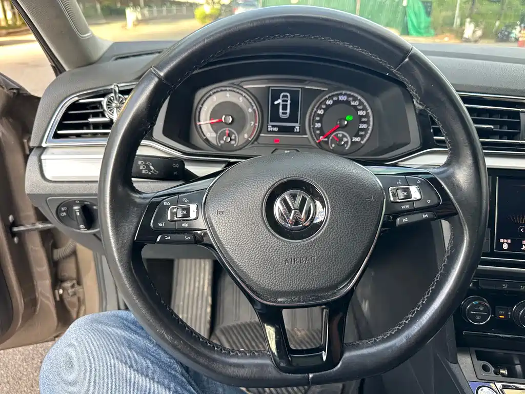 Volkswagen Lamando 2019 — фото 13