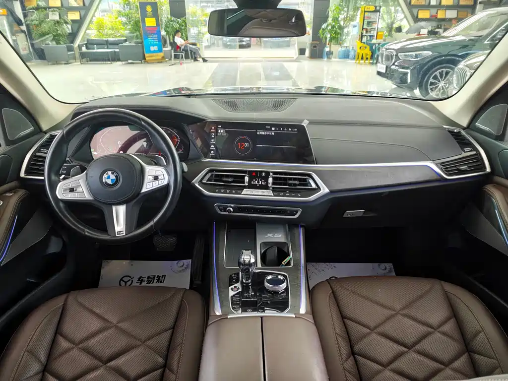 BMW X5 2023 — фото 12
