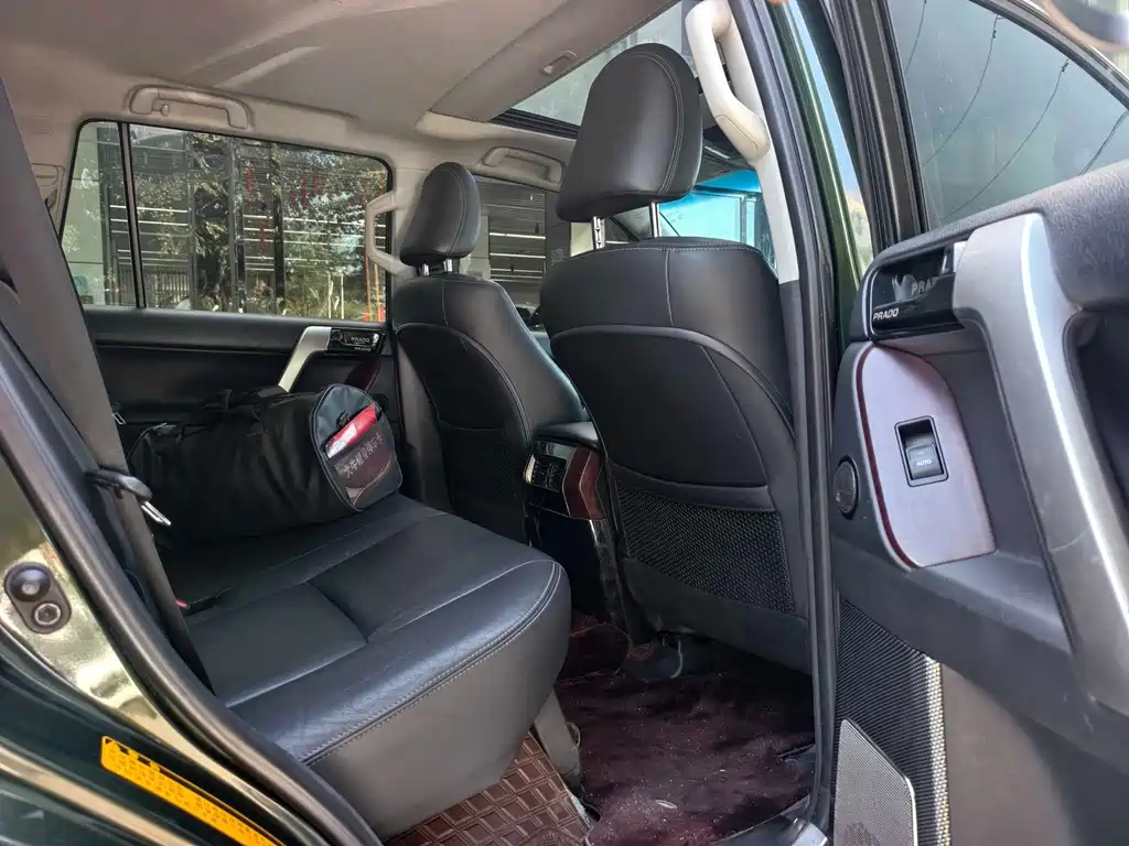 Toyota Prado 2017 — фото 11