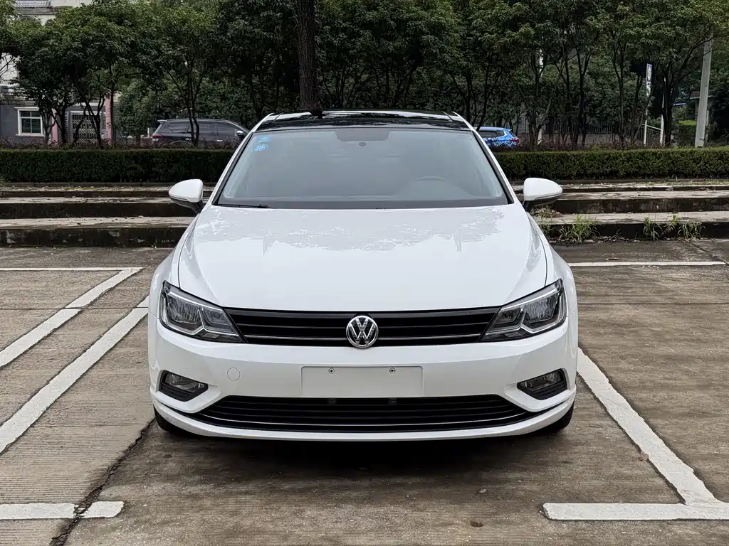 Volkswagen Lamando 2017 — фото 1